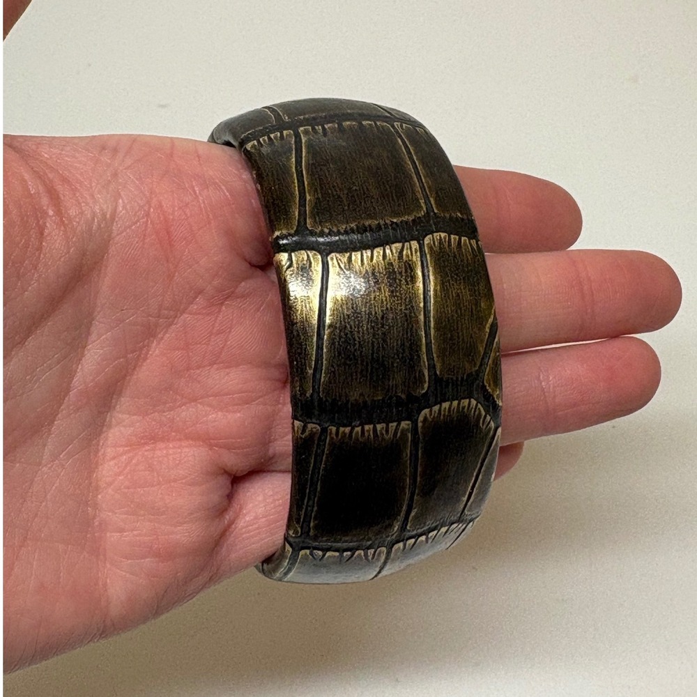Bronze Tone Crocodile Skin Embossed Stretch Cuff Bracelet Chunky Statement